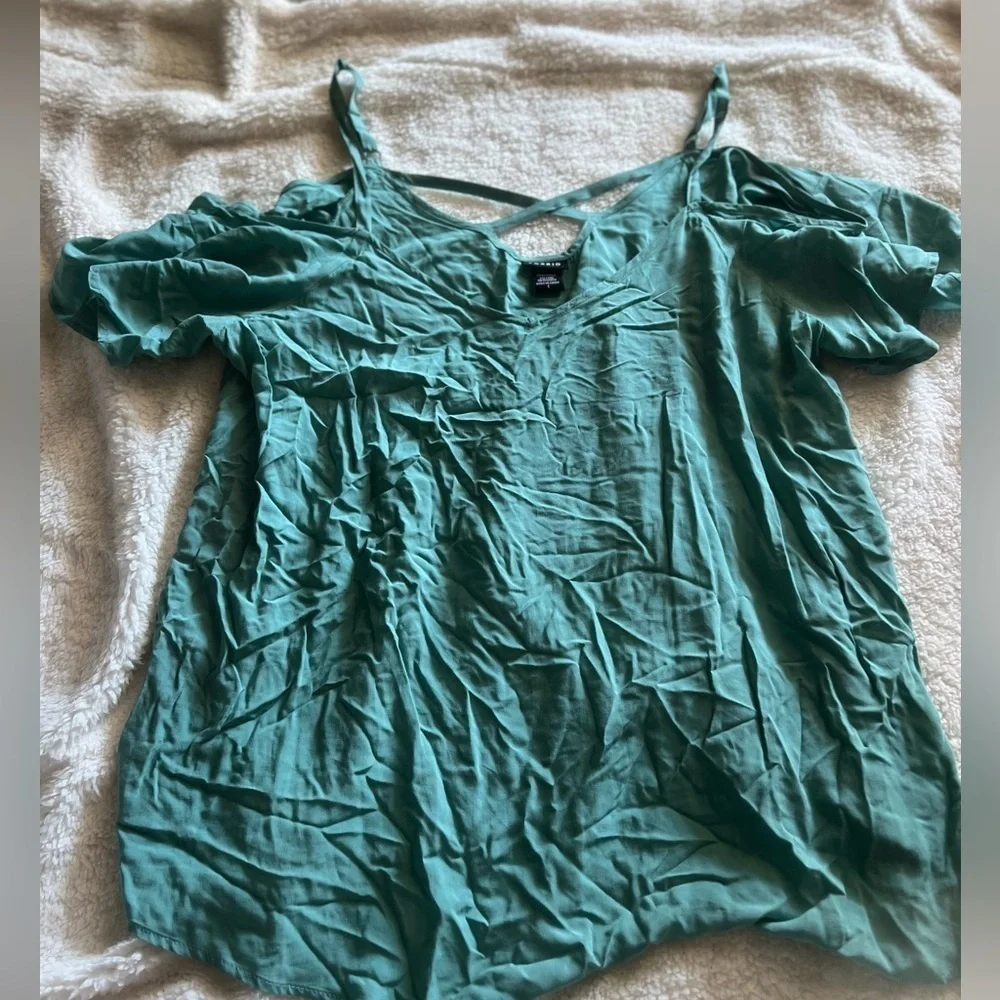 Women's Torrid Teal Blouse - Picture 1 of 5